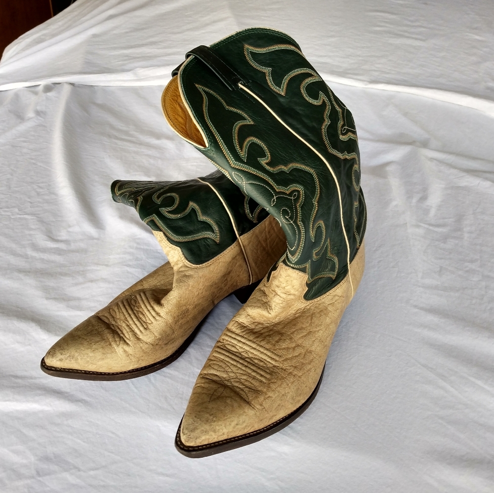 Mens Western Boots.